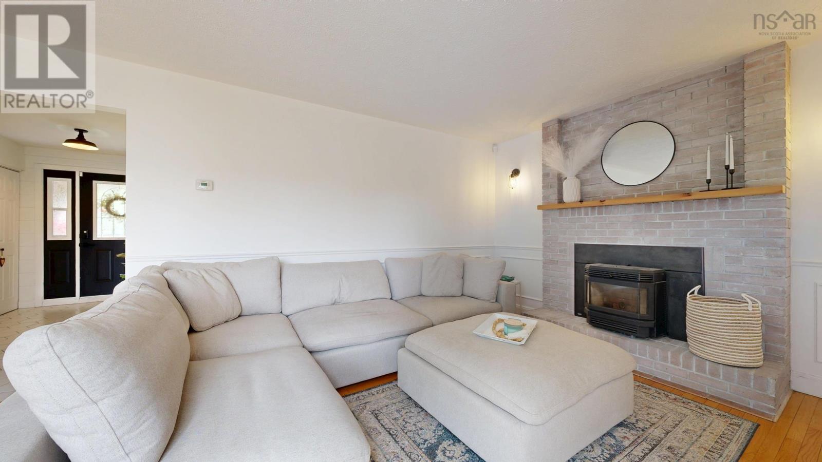 Property 29 of 49 of 42 Cedar Crescent