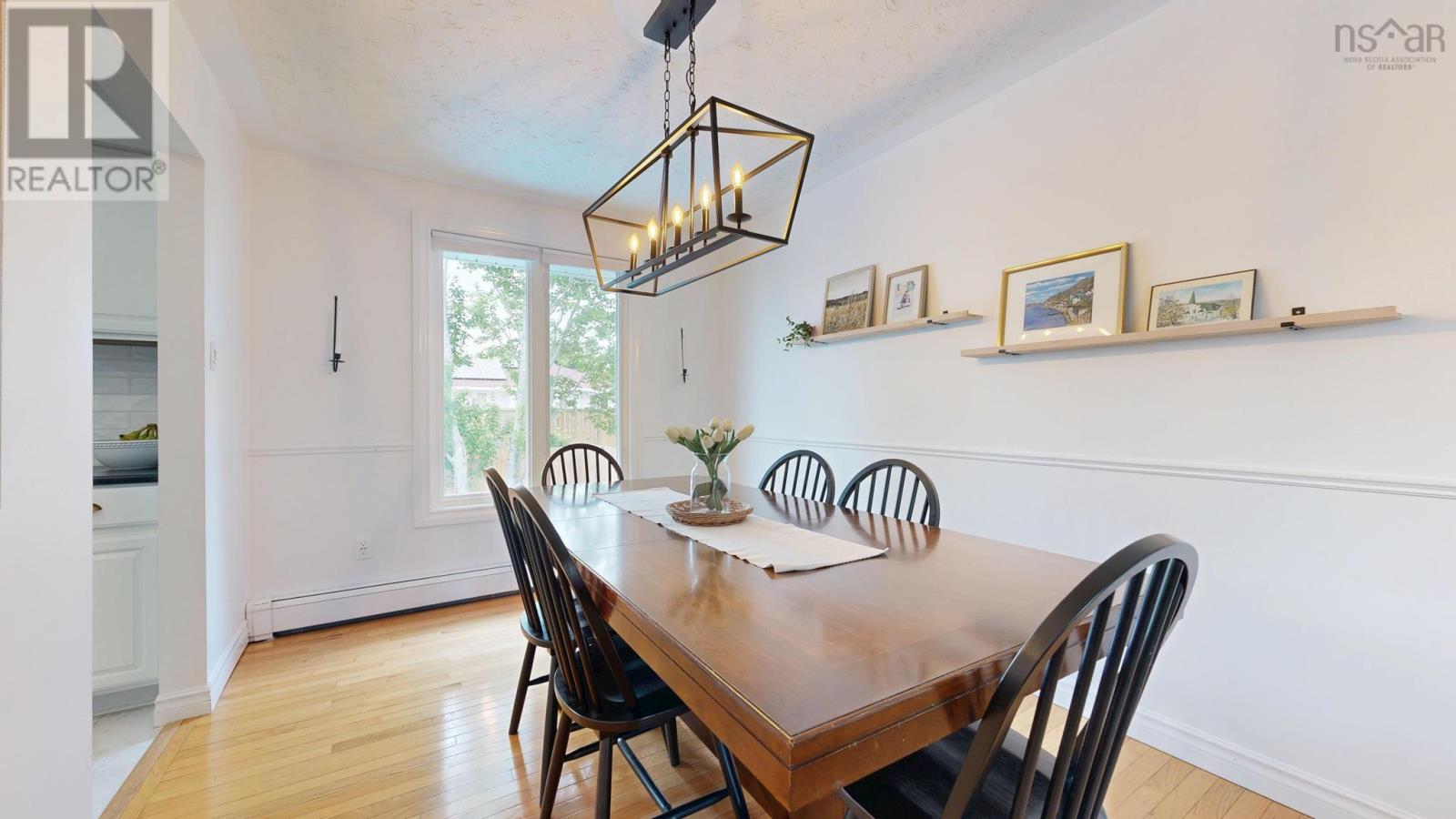 Property 27 of 49 of 42 Cedar Crescent