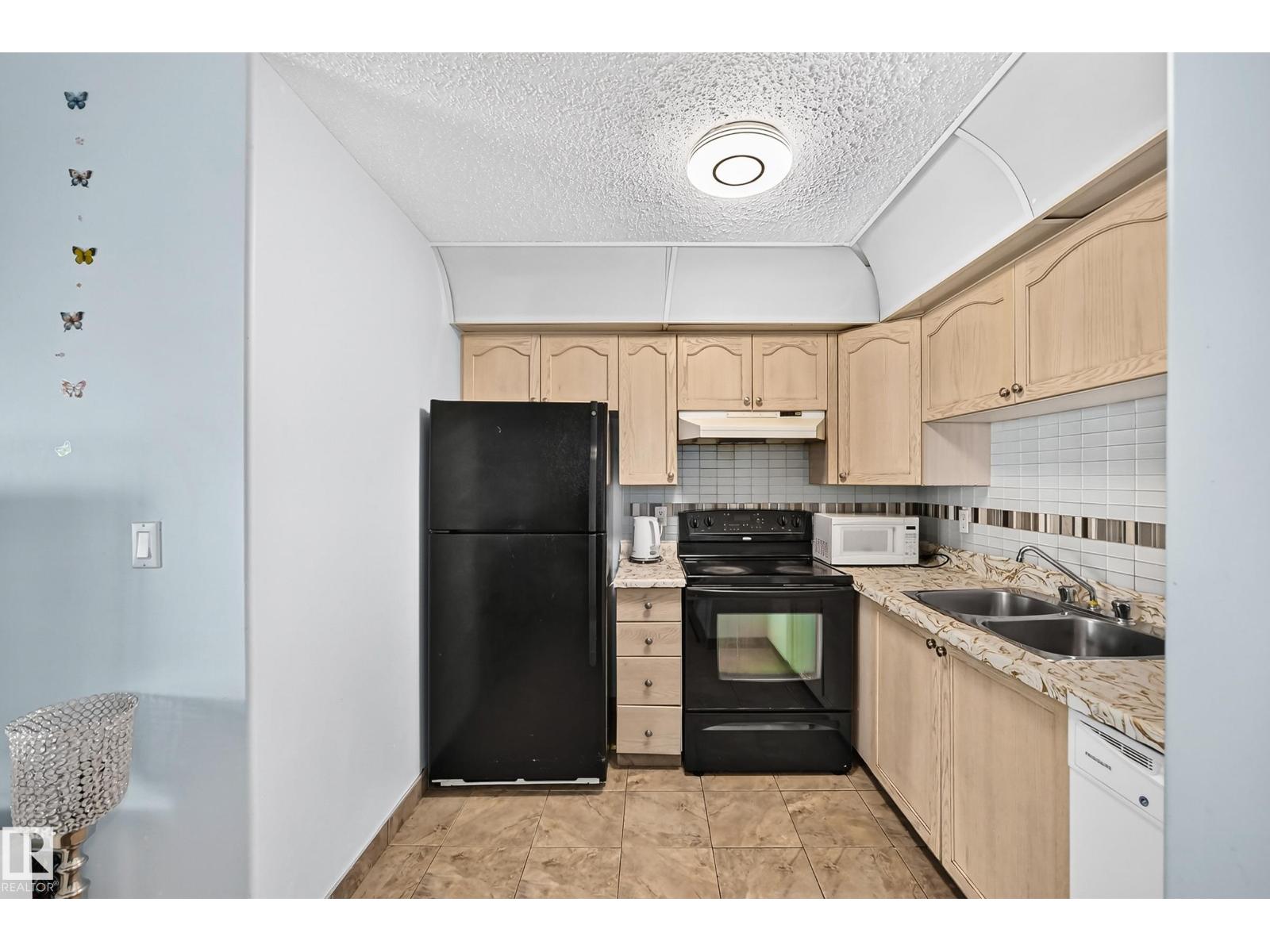 #208 9619 174 ST NW - 10