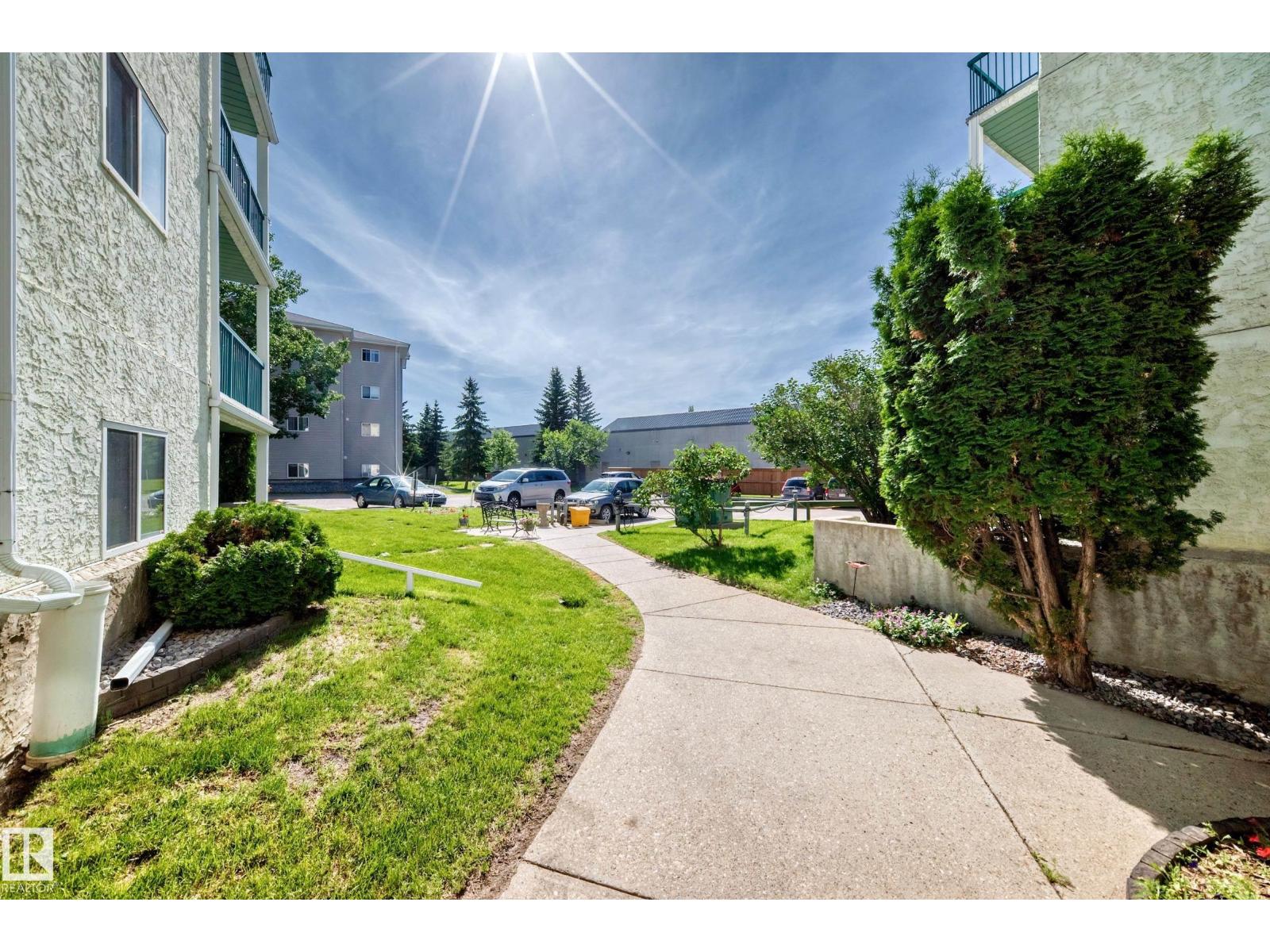 #208 9619 174 ST NW - 28