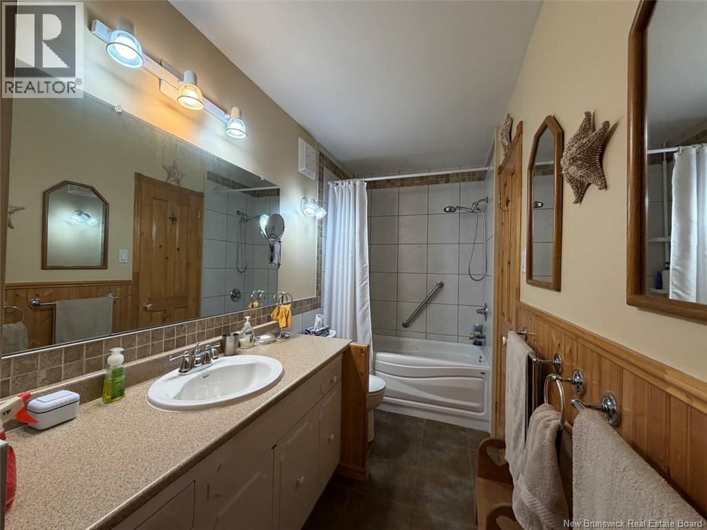 199 Bellevue Street - 13