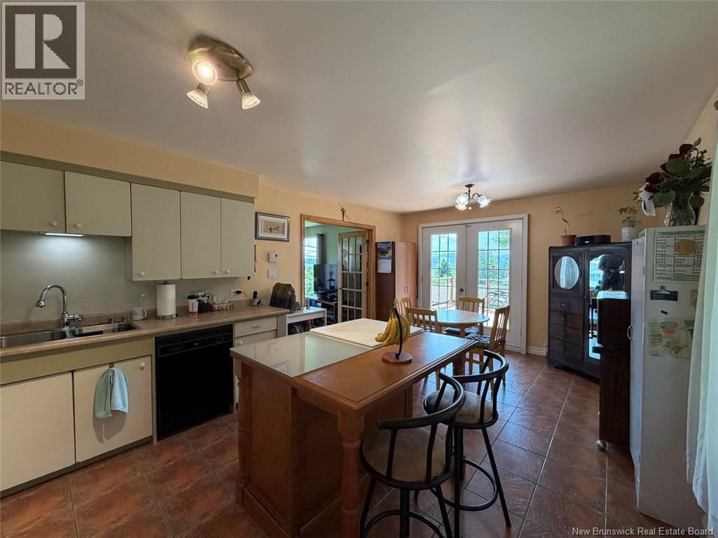 199 Bellevue Street - 5