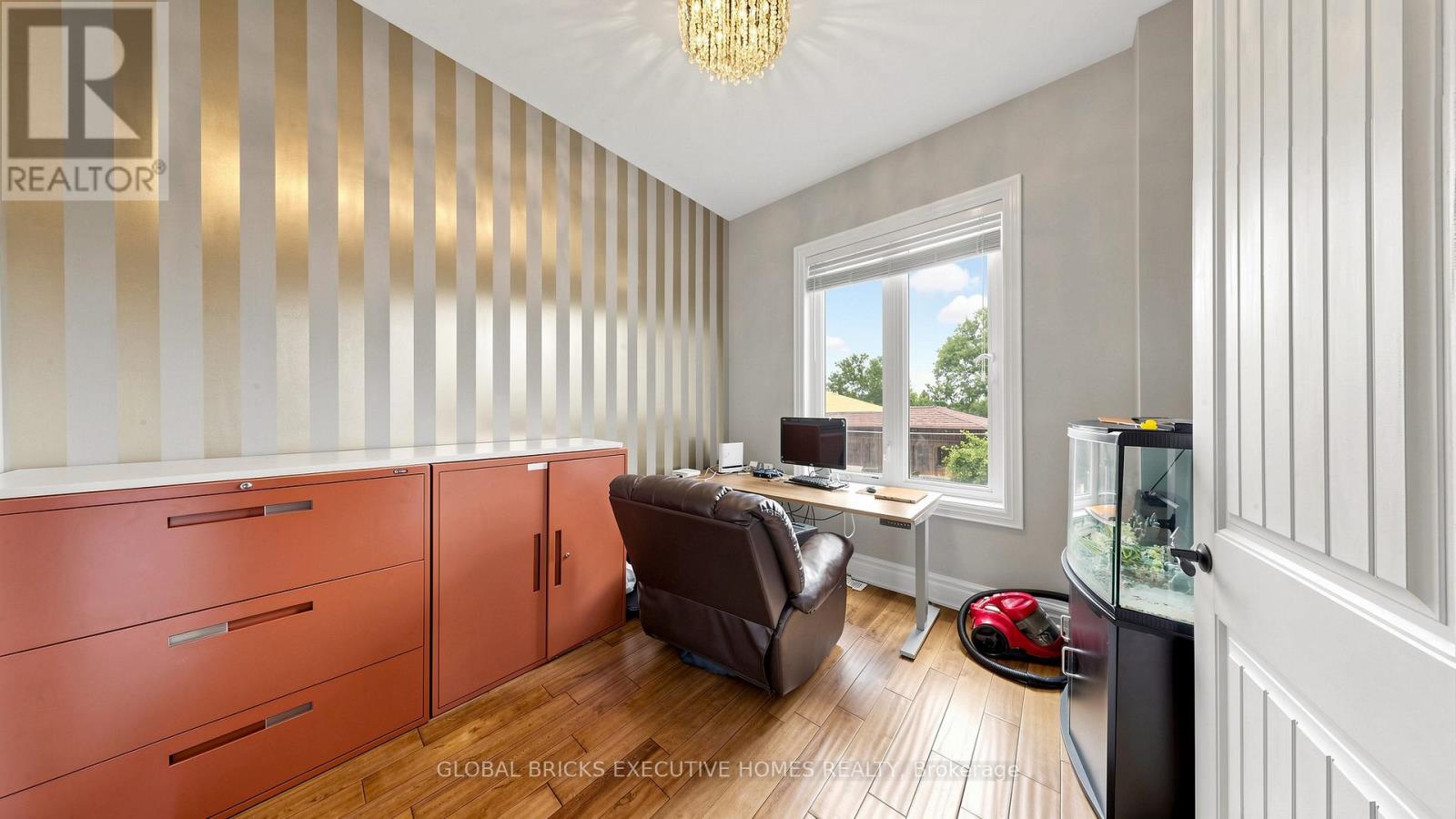 33 ANN STREET - 18