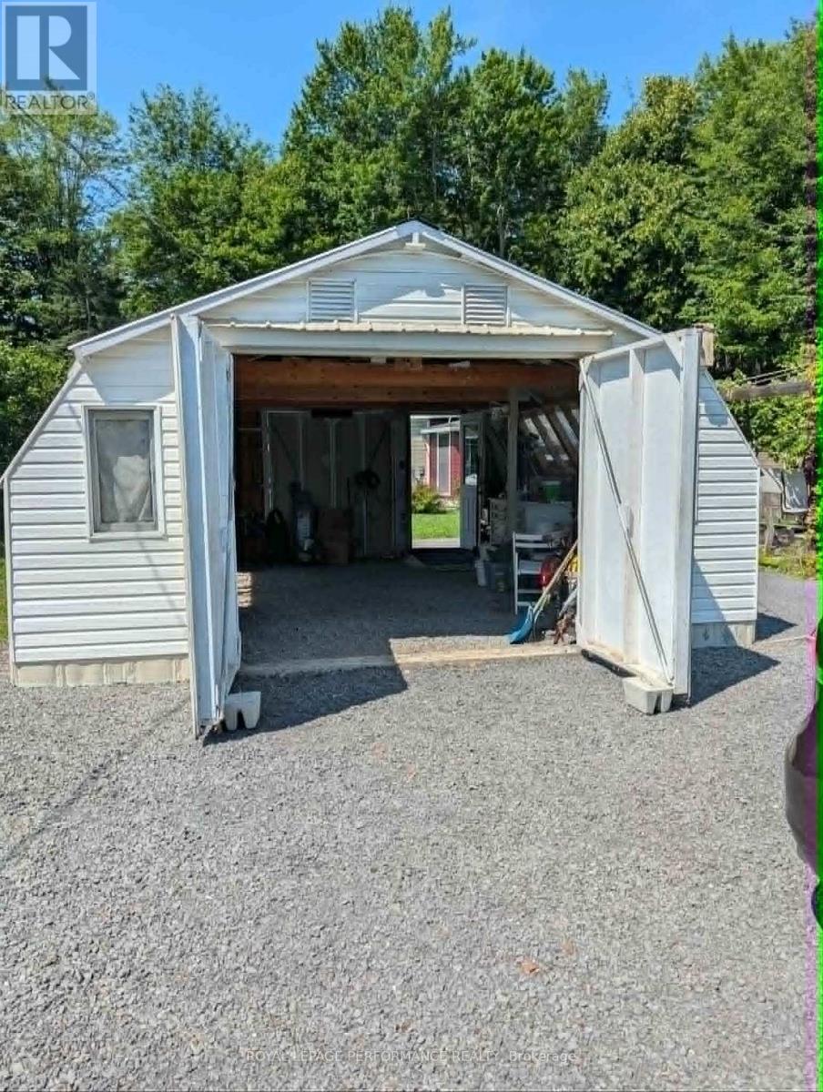 #30 2251 CONCESSION 9 ROAD - 31
