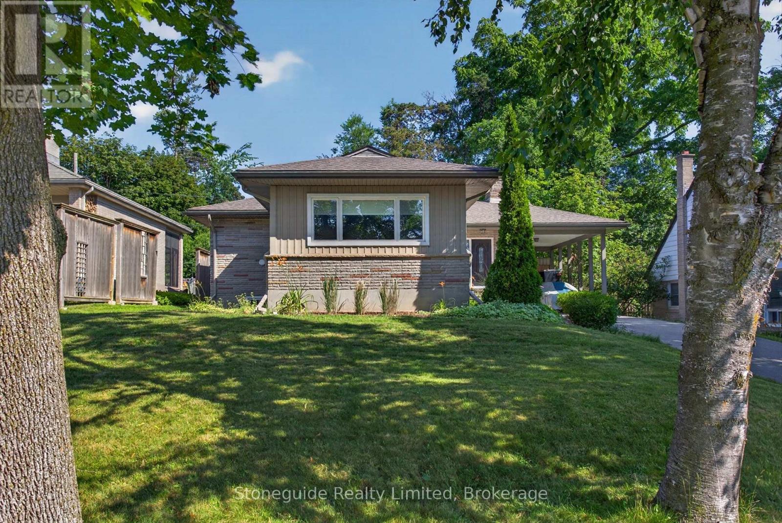 702 WALKERFIELD AVENUE - 2