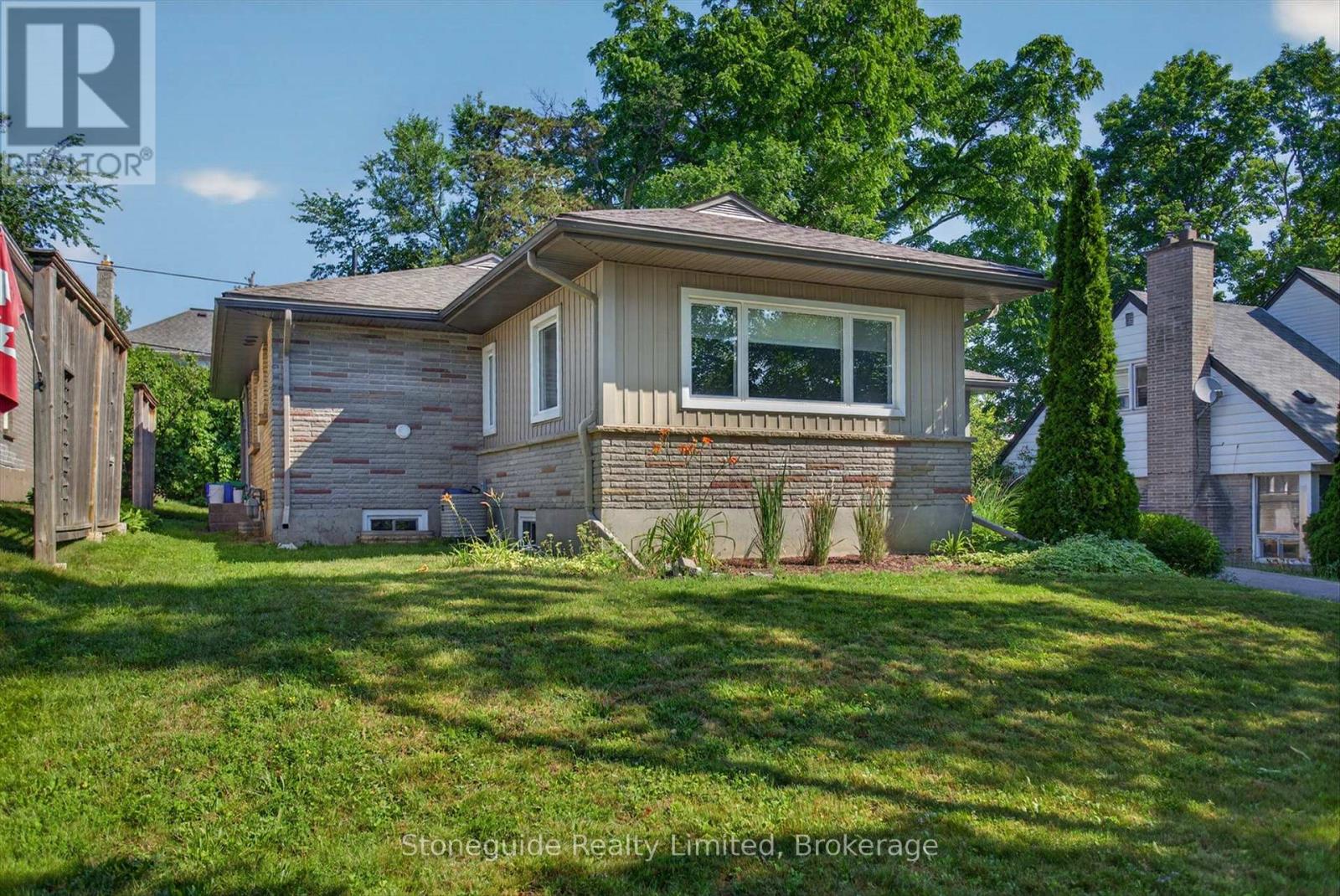 702 WALKERFIELD AVENUE - 3