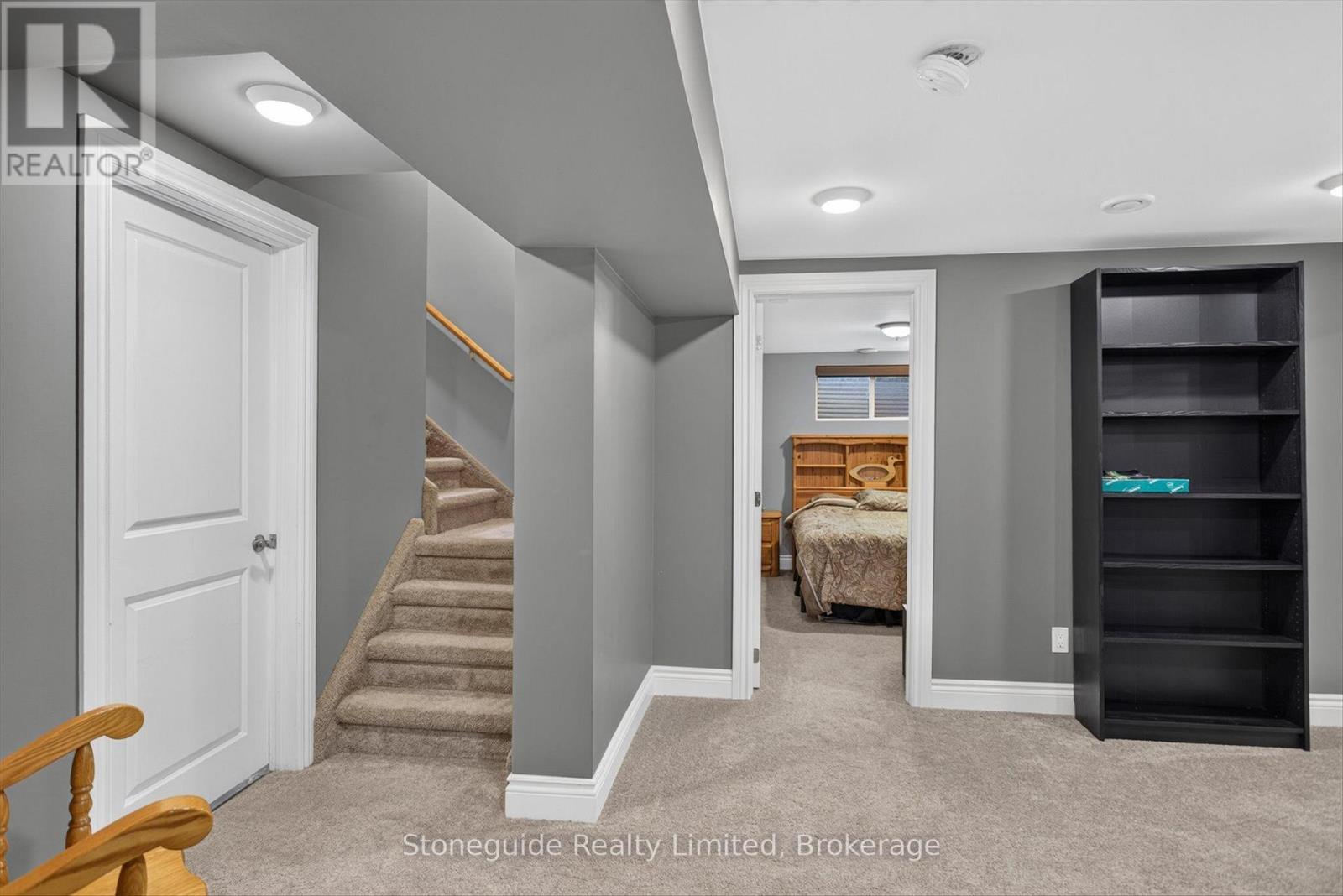 702 WALKERFIELD AVENUE - 32