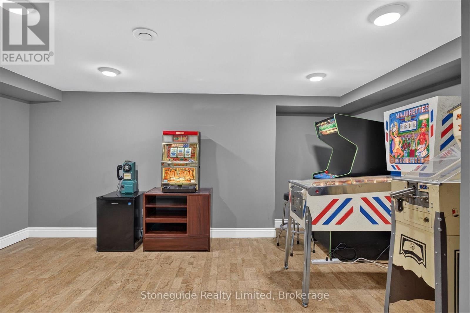 702 WALKERFIELD AVENUE - 39