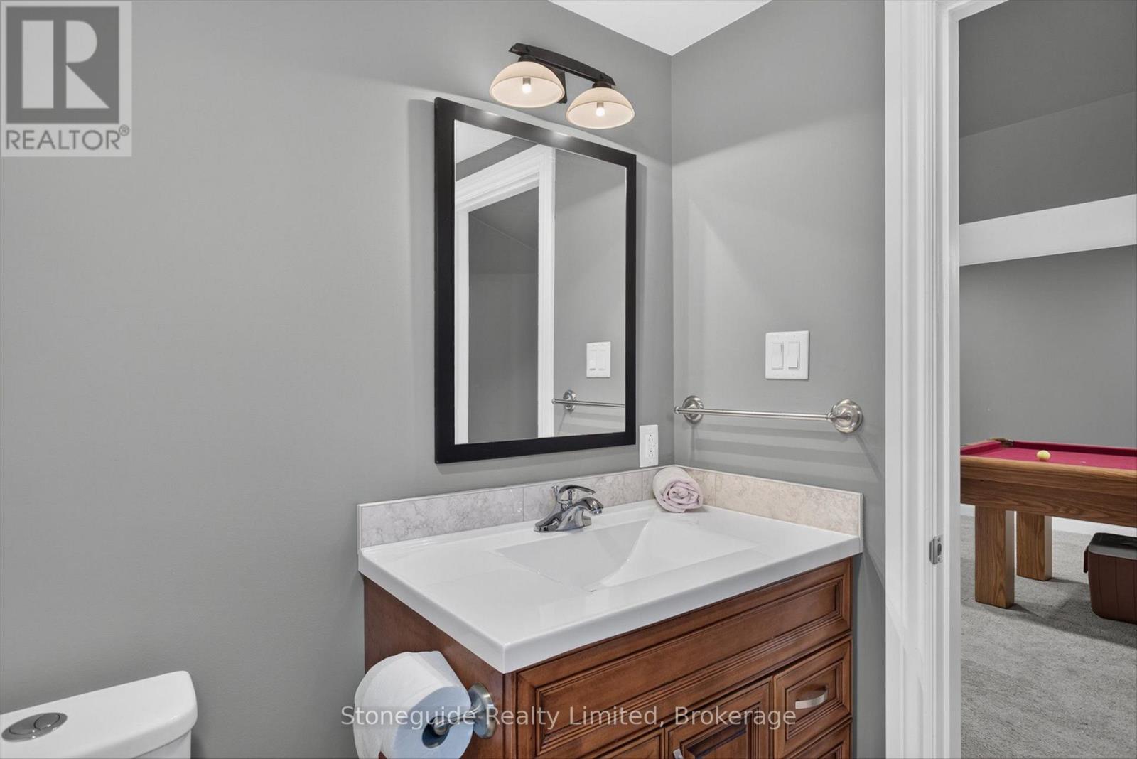 702 WALKERFIELD AVENUE - 43