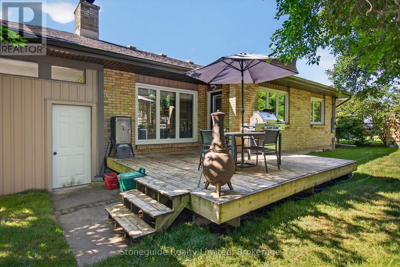 702 WALKERFIELD AVENUE - 44