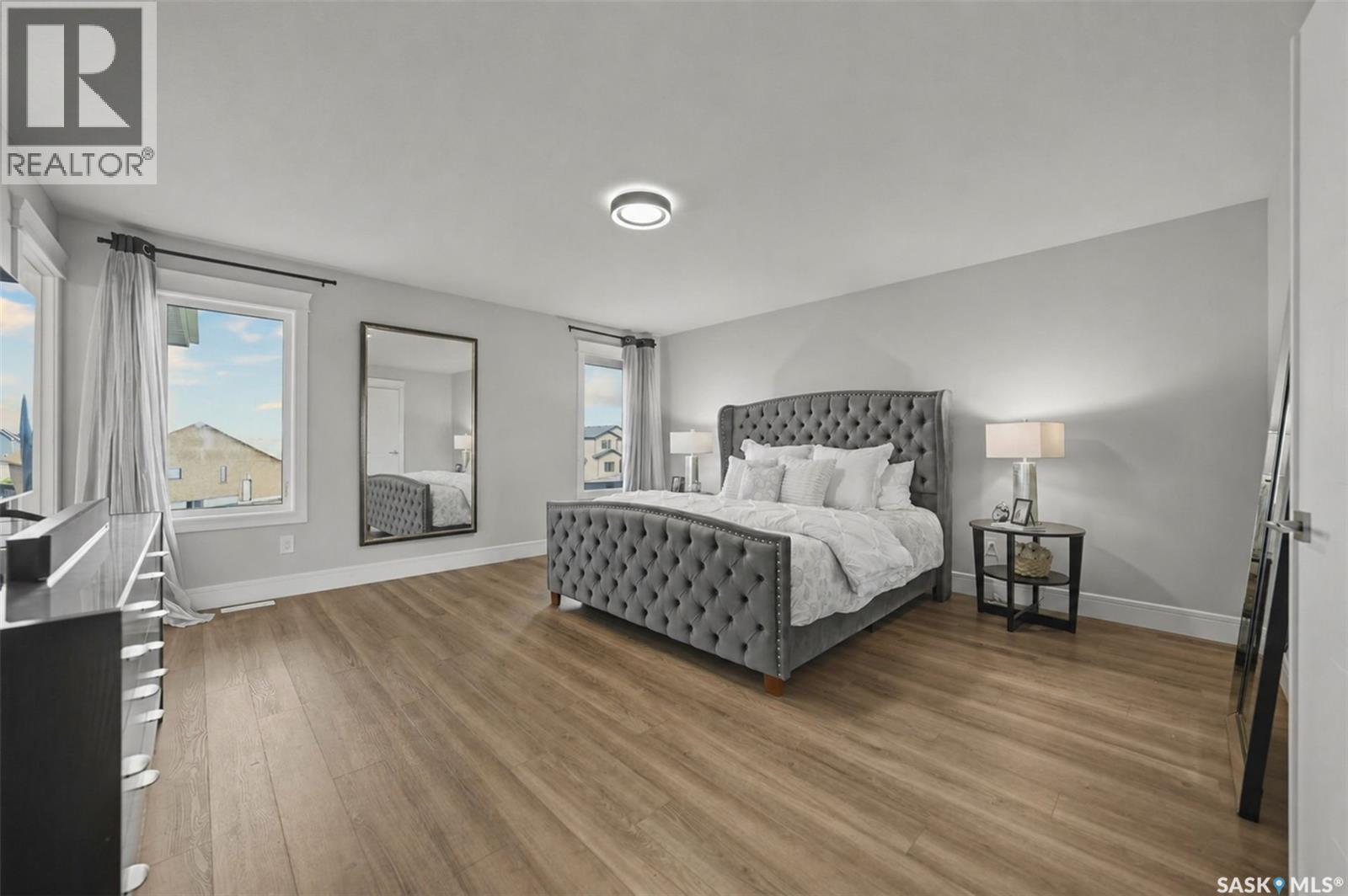 119 Woolf BEND - 22