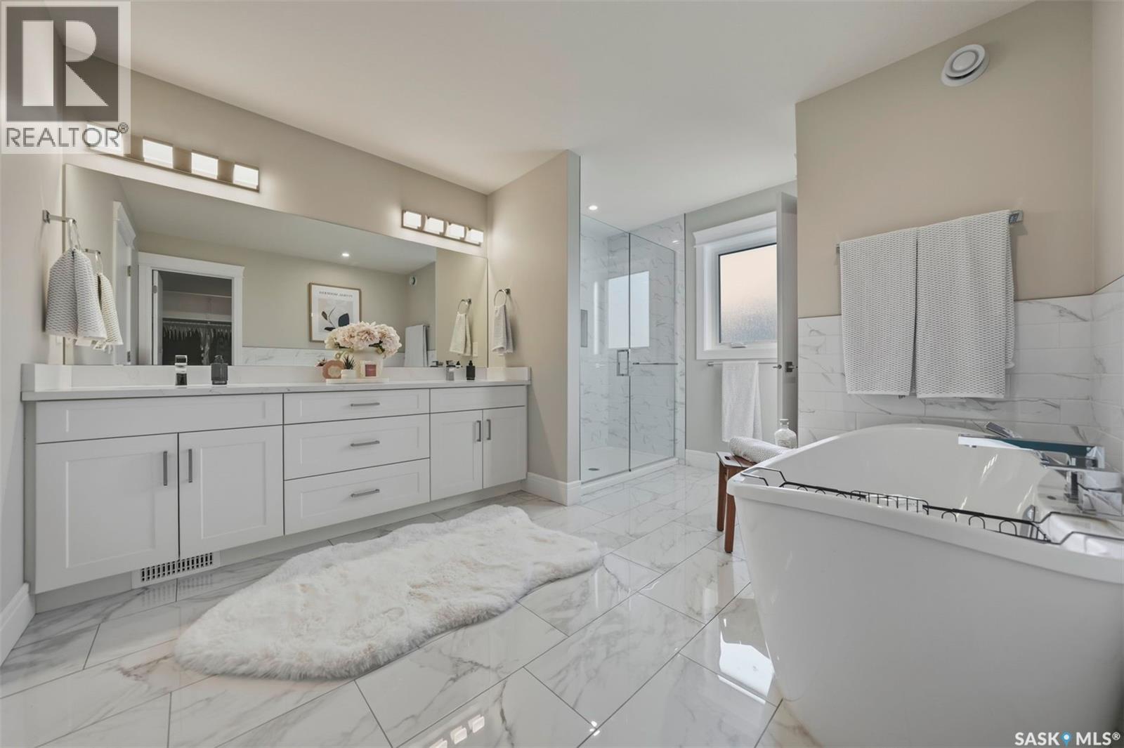 119 Woolf BEND - 24