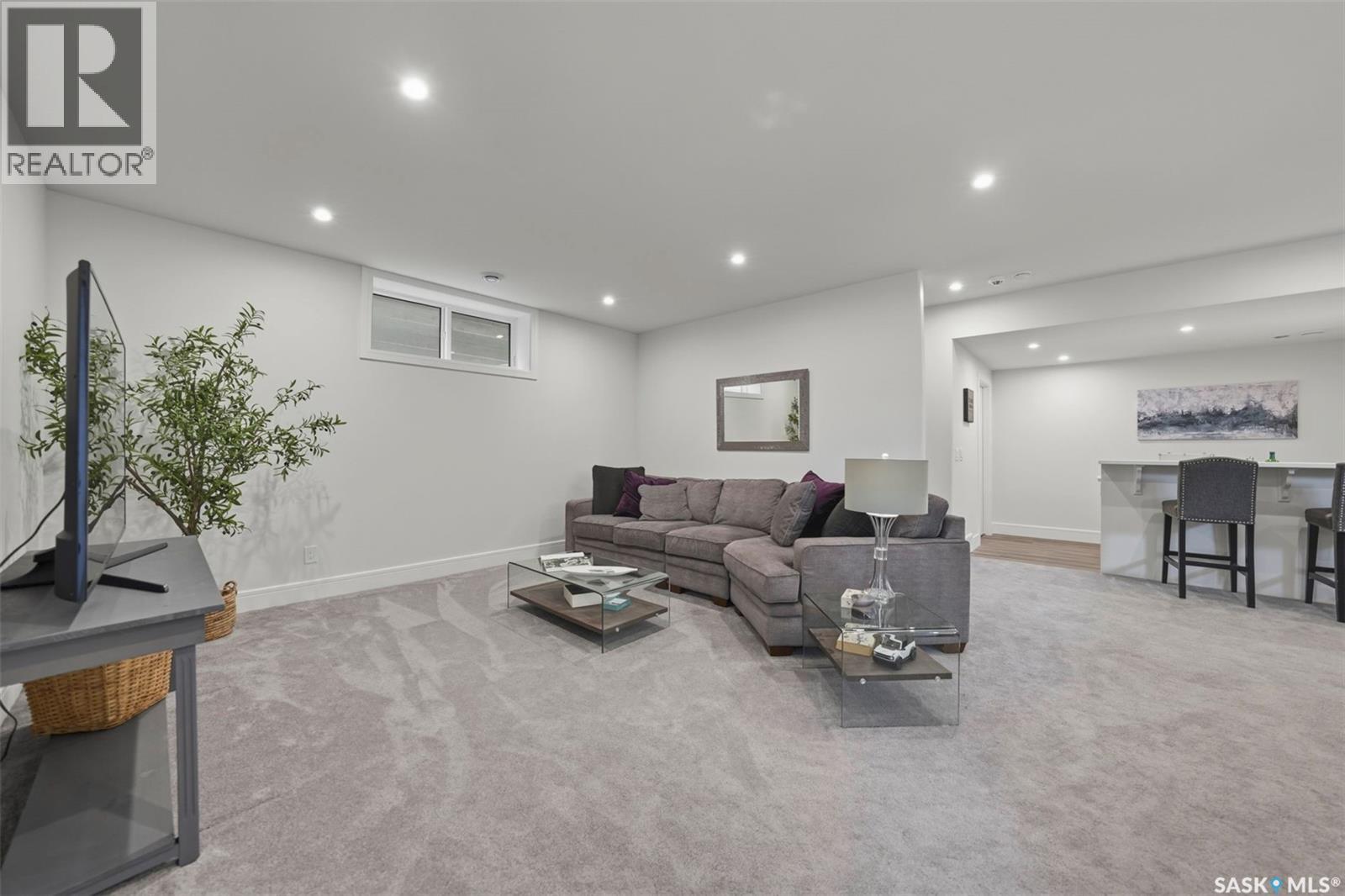 119 Woolf BEND - 32