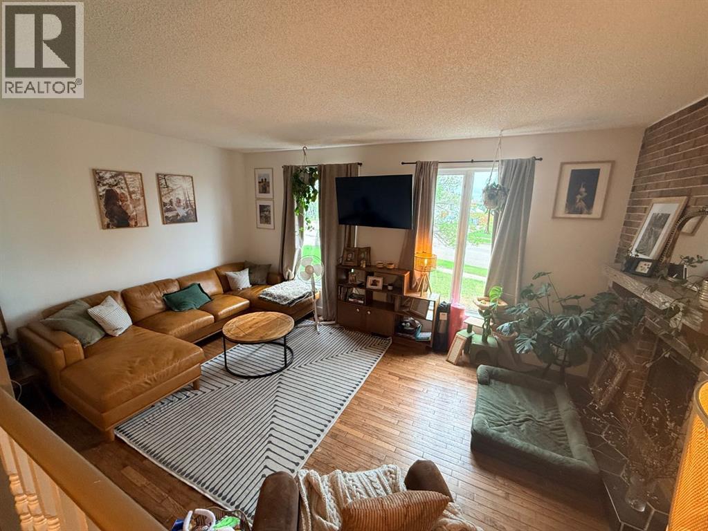 5701 31 Street - 9
