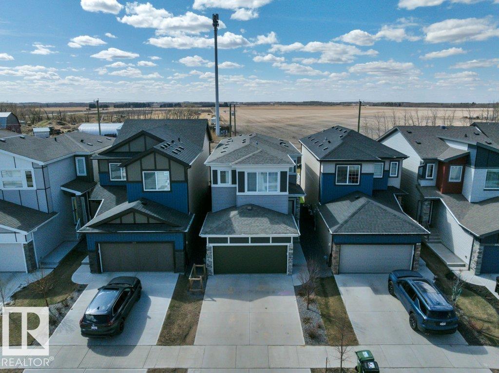 161 LARCH CR - 44