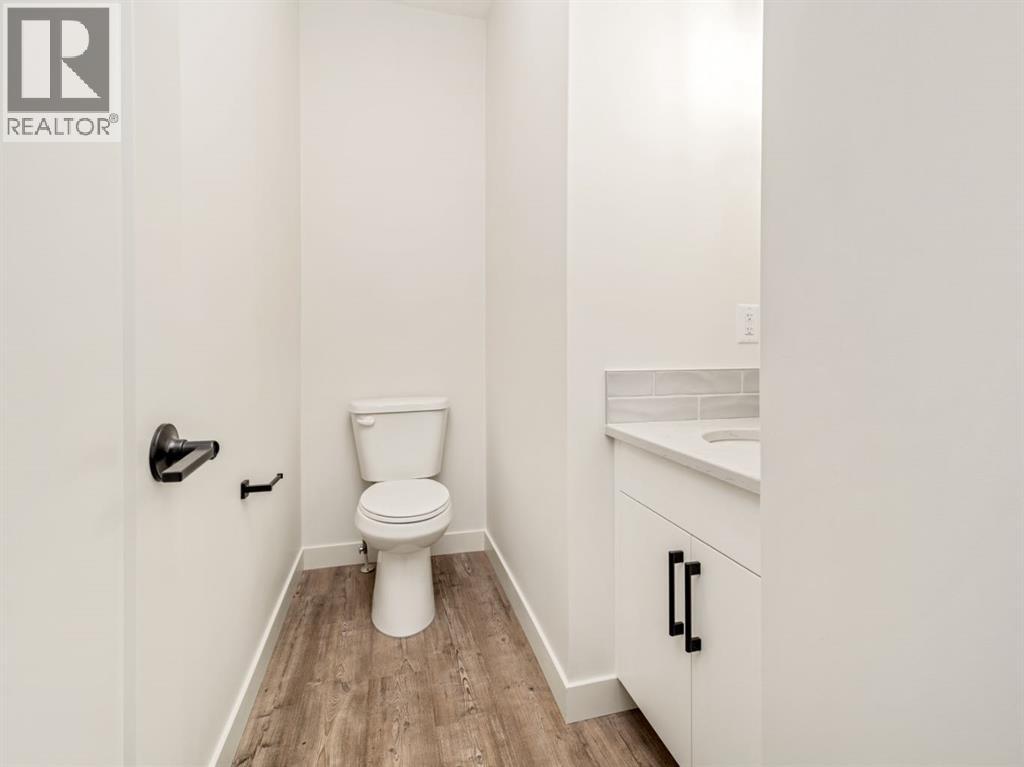 359 9 Street - 11