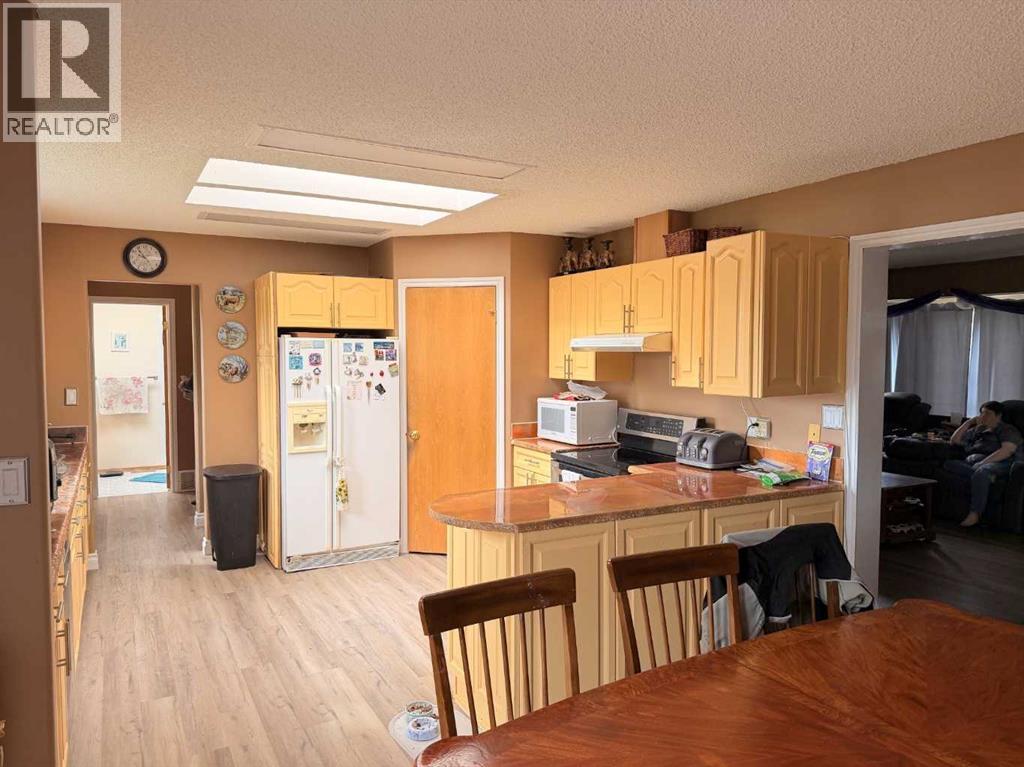 18, Combs Drive - 4