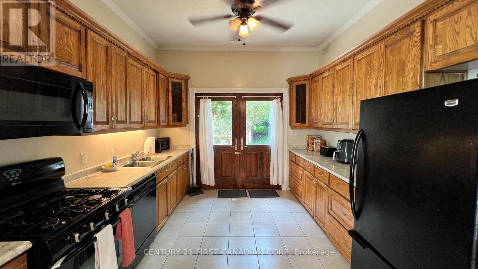 52 BECHER STREET - 11