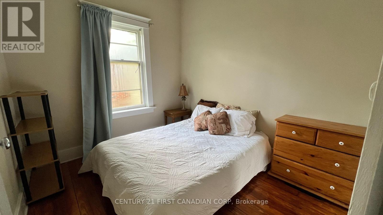 52 BECHER STREET - 15