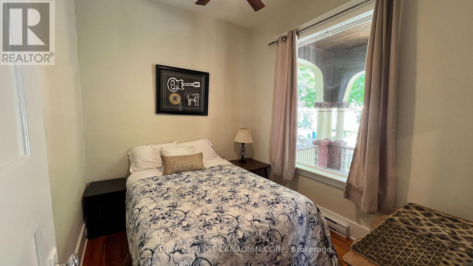 52 BECHER STREET - 20