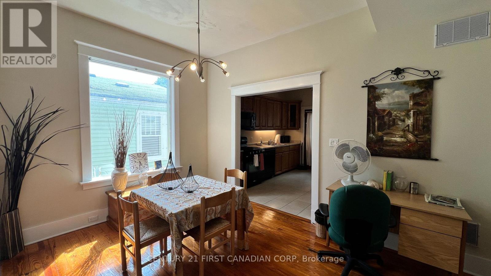 52 BECHER STREET - 8