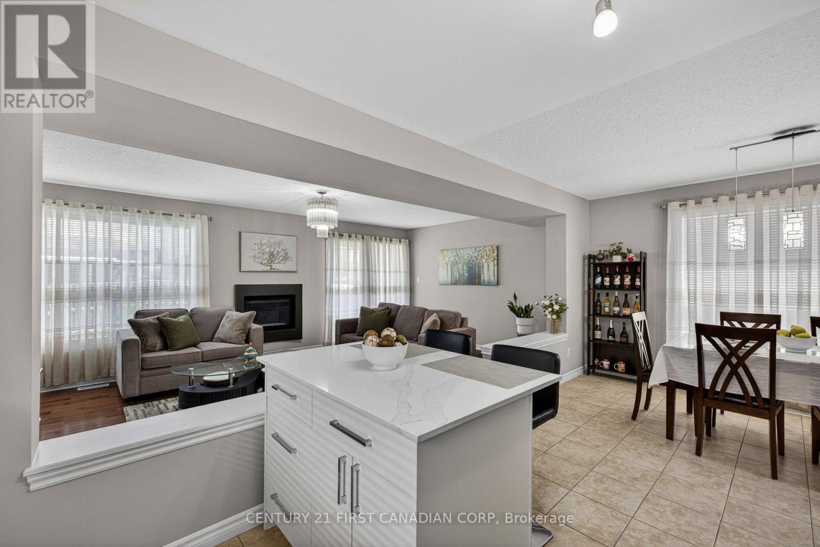 1185 SANDBAR STREET - 15