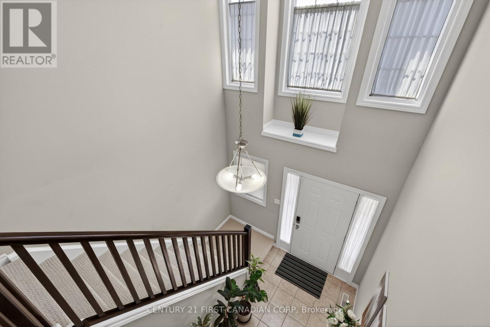 1185 SANDBAR STREET - 35