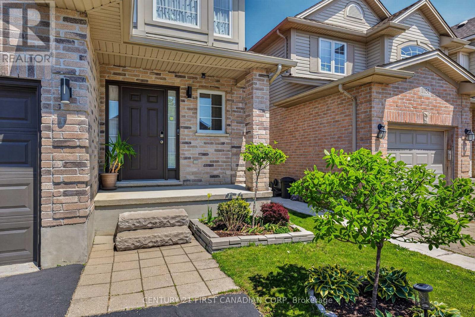 1185 SANDBAR STREET - 4