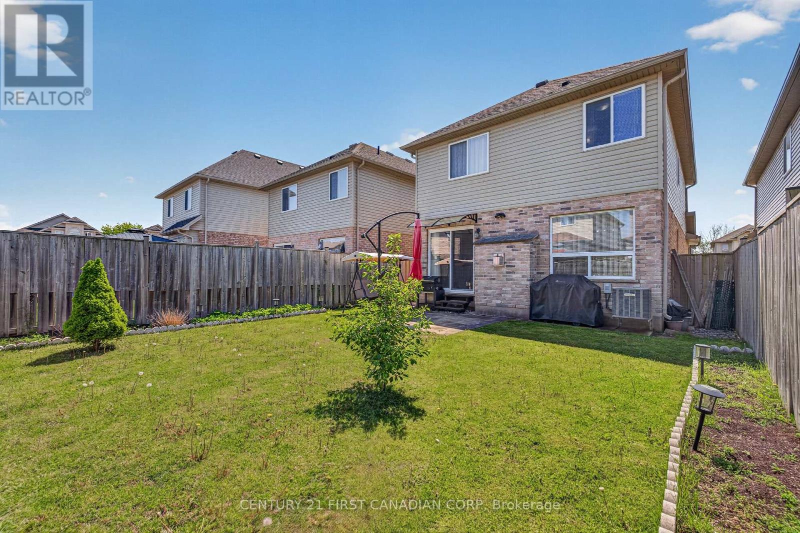 1185 SANDBAR STREET - 44