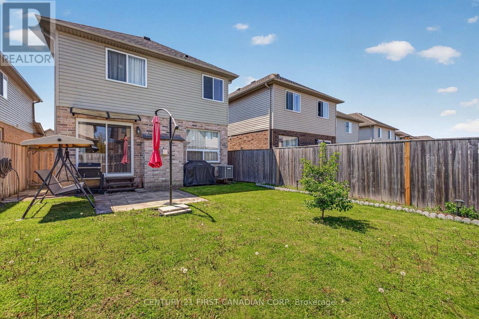 1185 SANDBAR STREET - 45