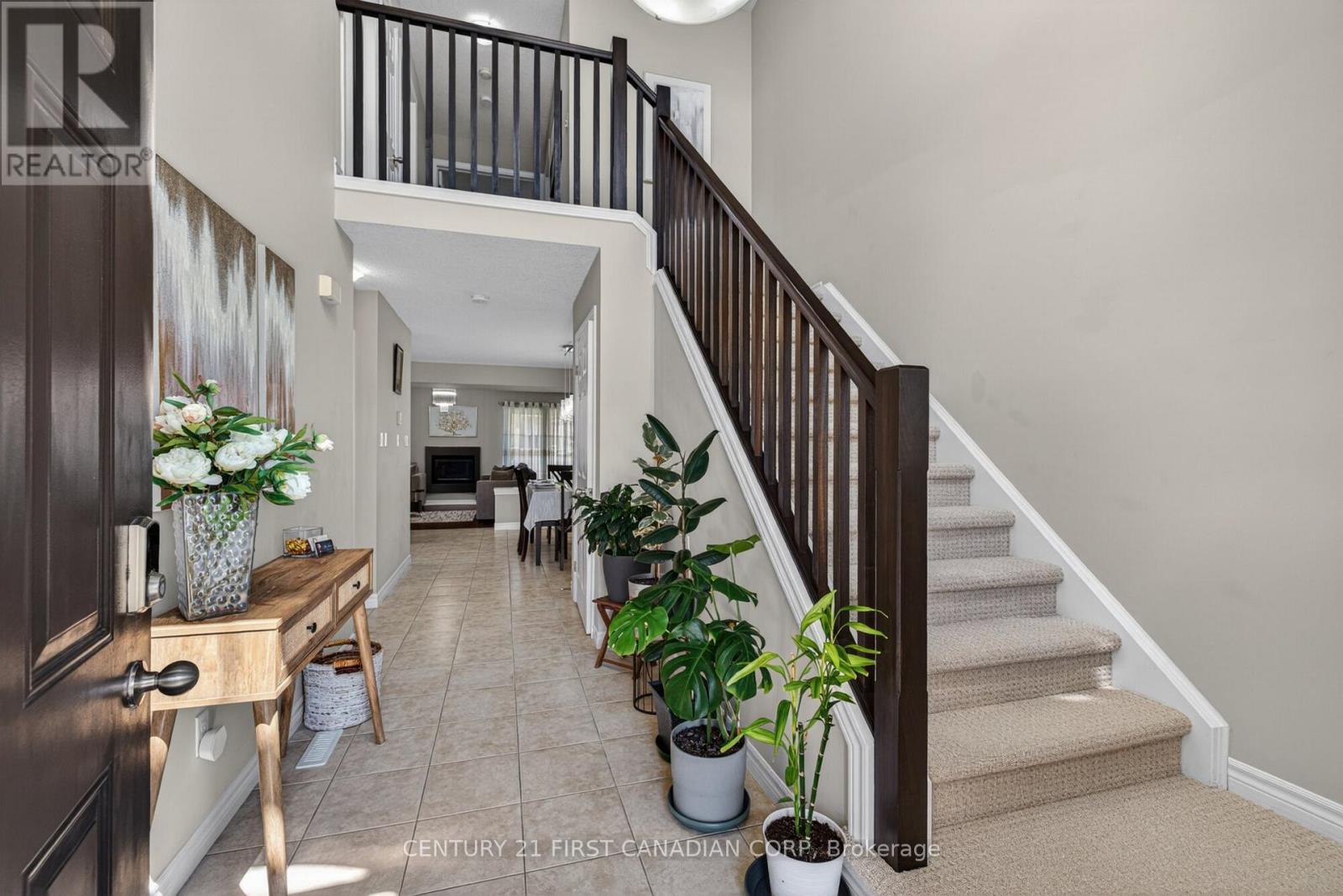 1185 SANDBAR STREET - 5