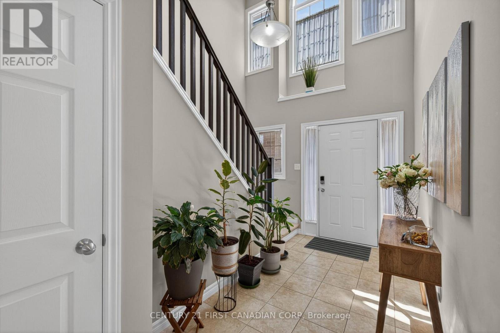 1185 SANDBAR STREET - 6