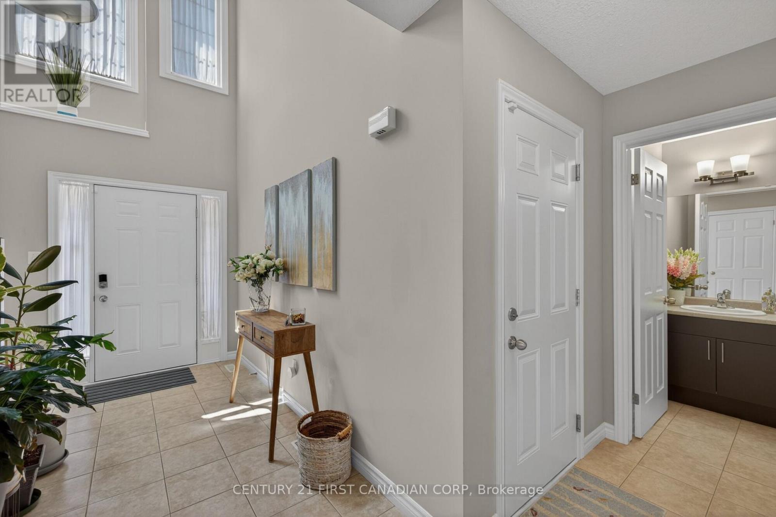 1185 SANDBAR STREET - 7