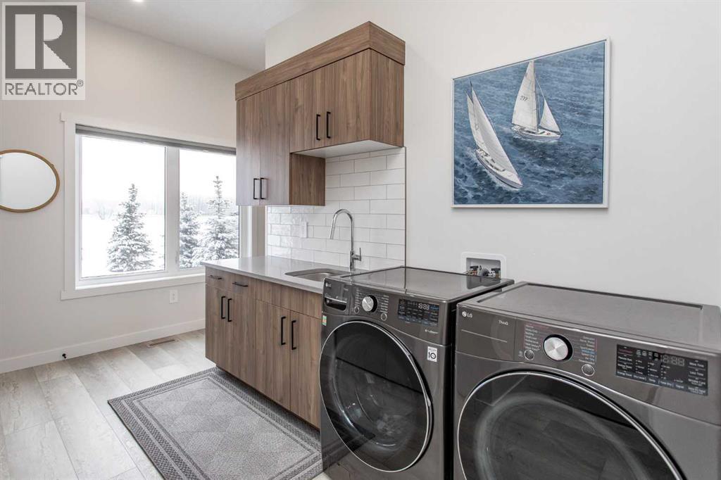 2 Twin Rose Court - 34