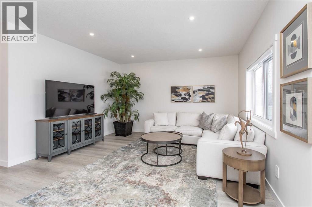 2 Twin Rose Court - 39