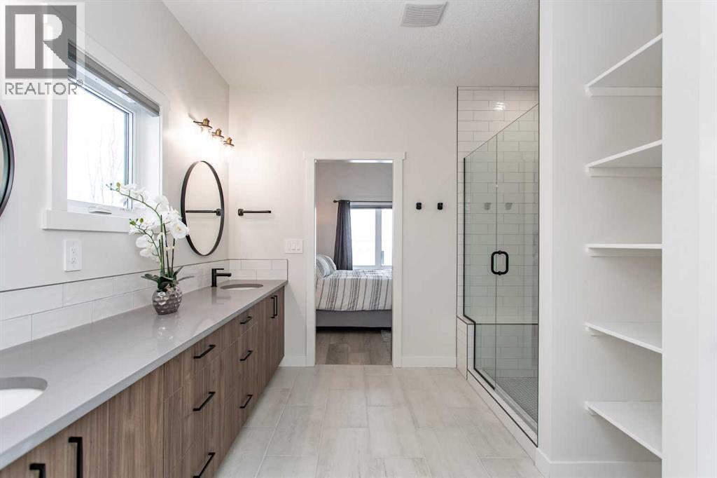 2 Twin Rose Court - 33