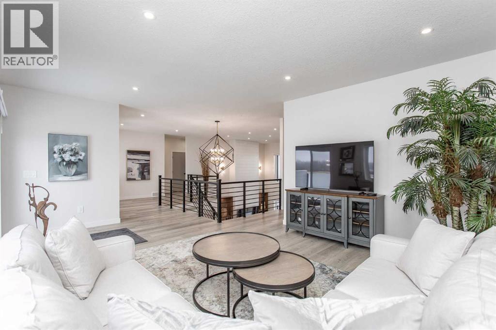 2 Twin Rose Court - 38