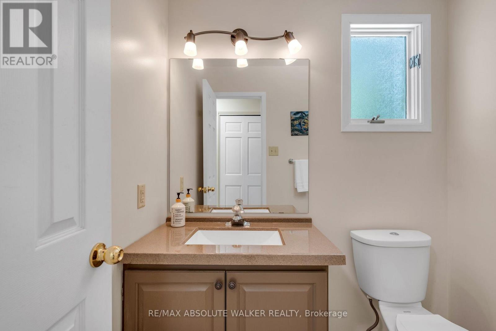 535 BUCHANAN CRESCENT, Ottawa. Luxury613. By Peter Sagos - Image 18