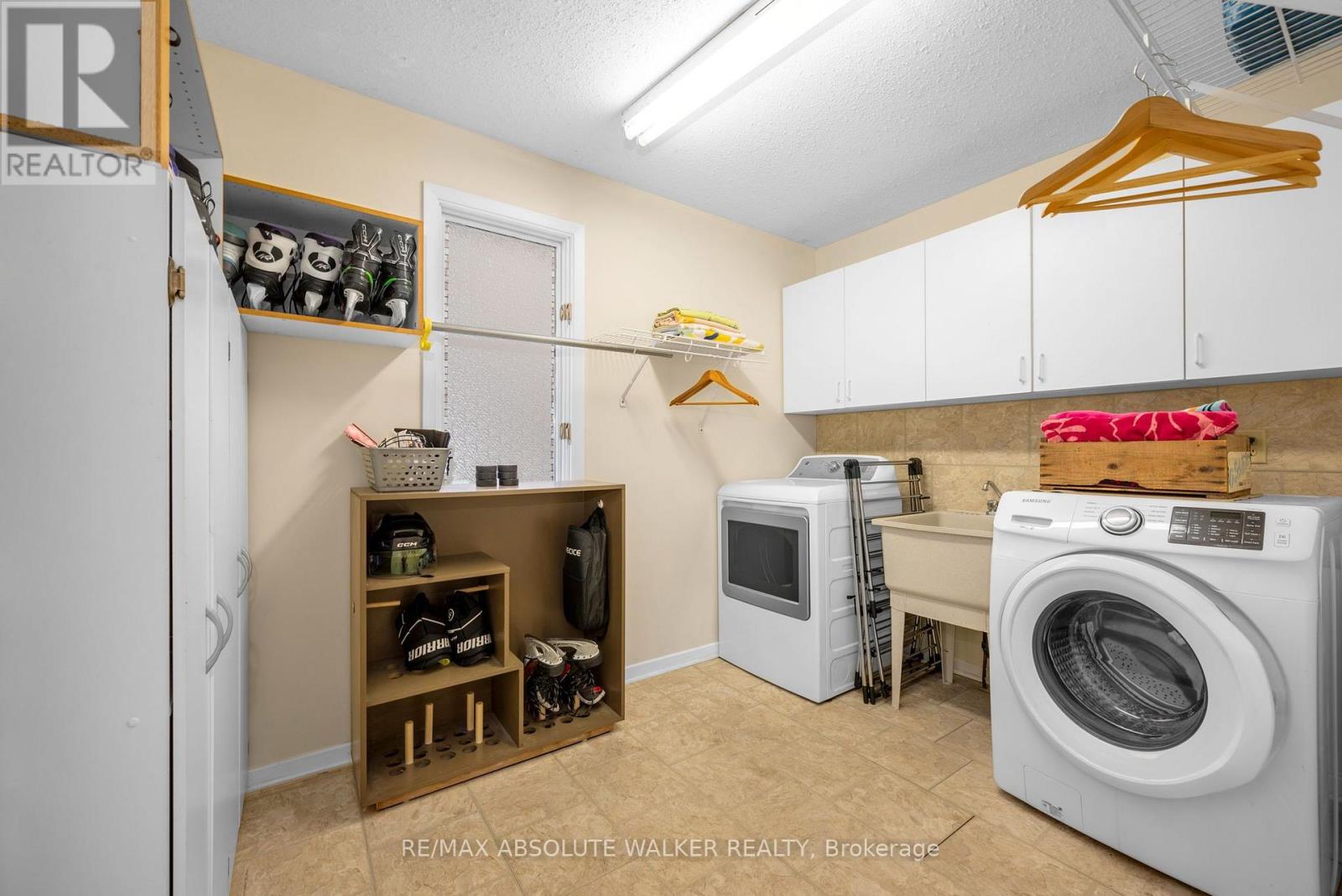 535 BUCHANAN CRESCENT, Ottawa. Luxury613. By Peter Sagos - Image 19