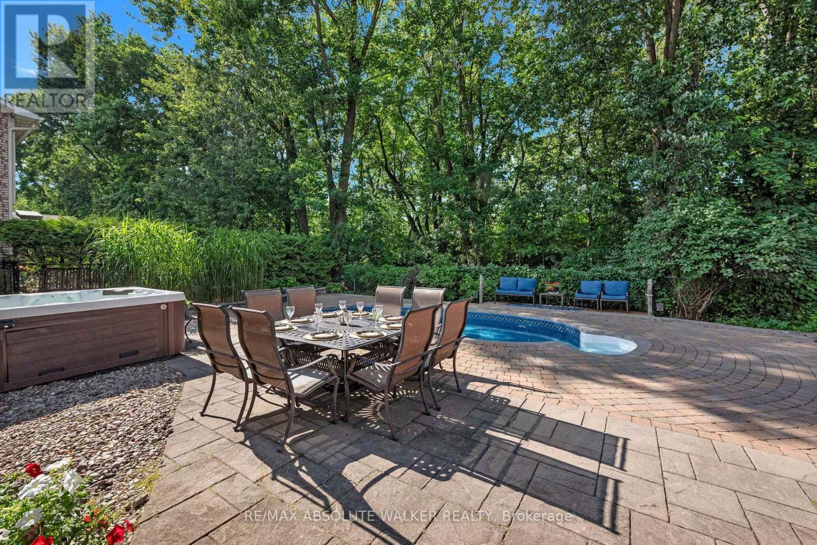 535 BUCHANAN CRESCENT, Ottawa. Luxury613. By Peter Sagos - Image 36