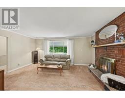 Foyer - 193 Milton Stewart Avenue, Mcnab/braeside, ON K7S0E1 Photo 8