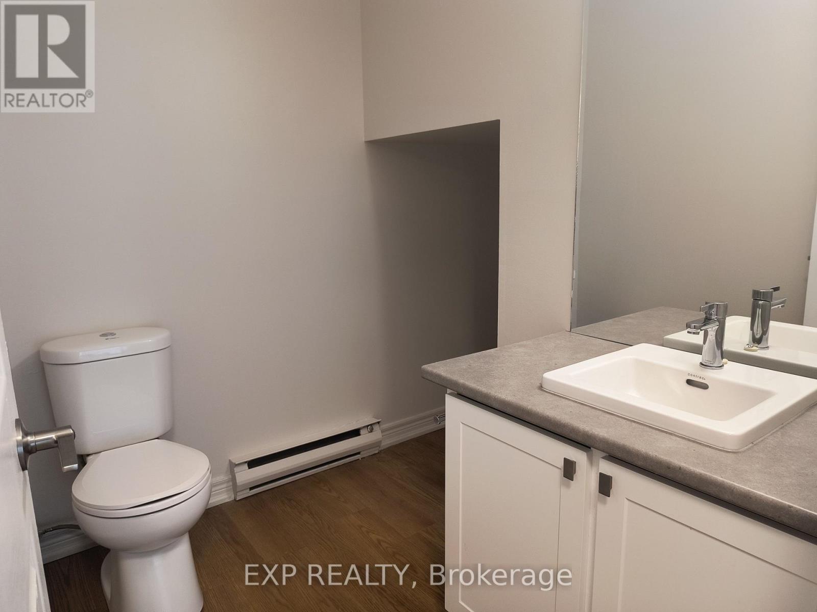 004 – 1310 RICHMOND ROAD, Ottawa. Luxury613. By Peter Sagos - Image 18