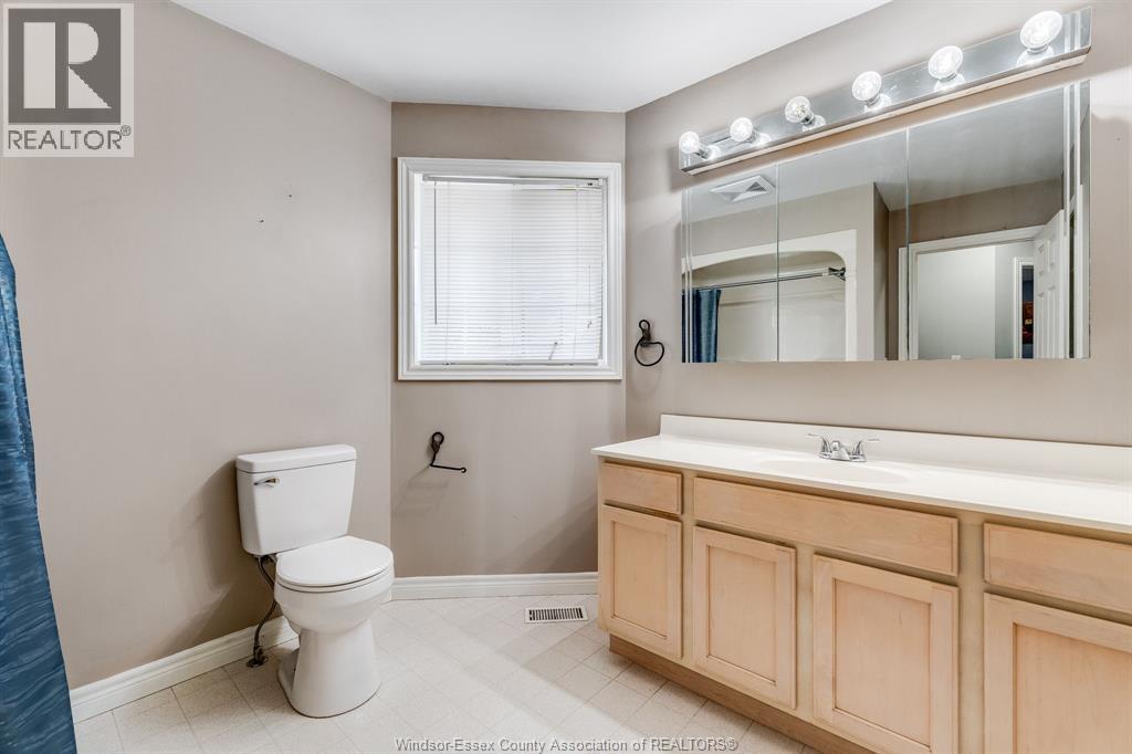 3036 Aurelia CRESCENT - 30