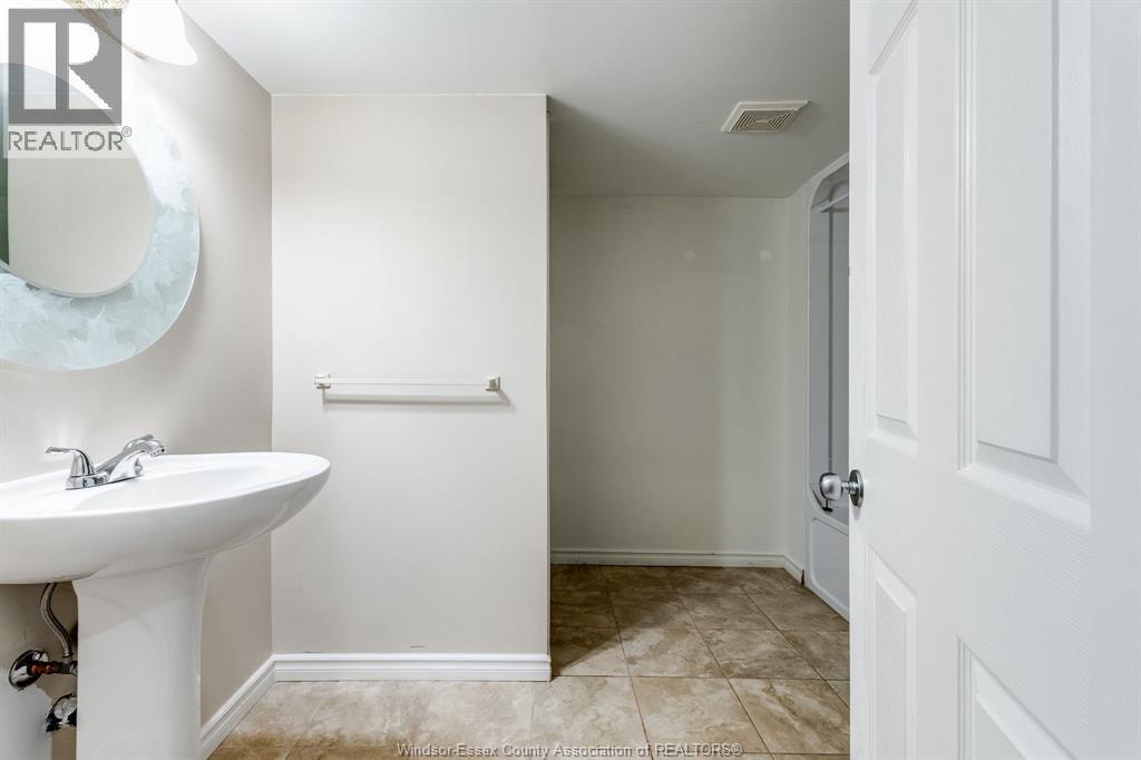 3036 Aurelia CRESCENT - 36