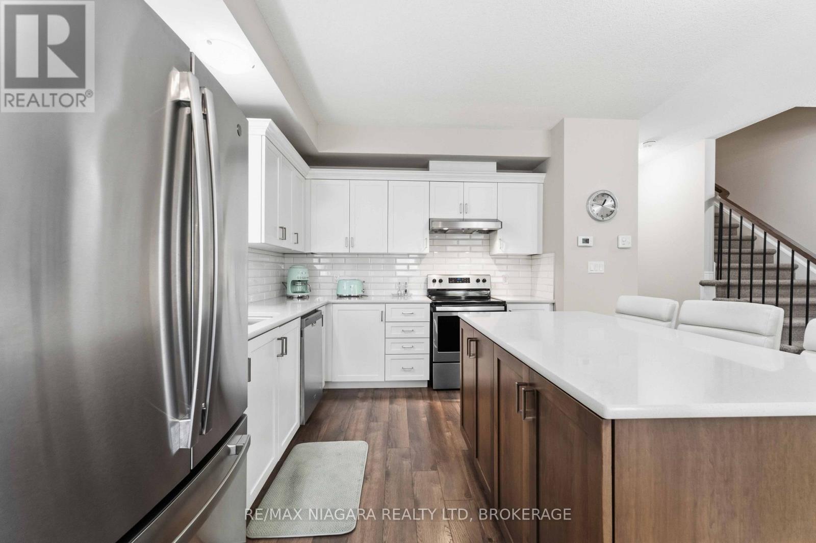 23B BLOOMFIELD AVENUE - 14