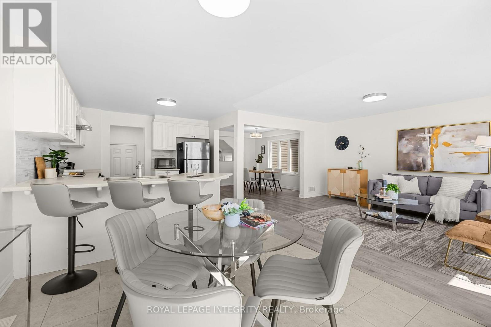 1002 LABURNUM WALK, Ottawa. Luxury613. By Peter Sagos - Image 14