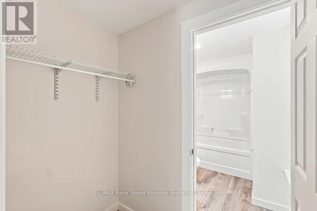 18 WILLIAM STREET - Image 17