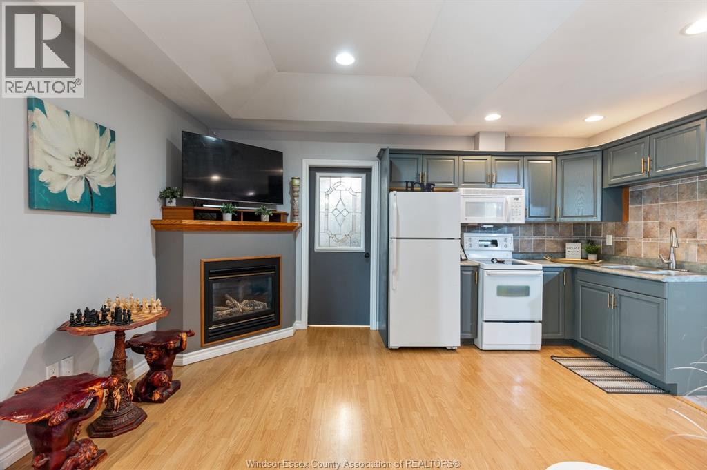 371 OAK STREET - 16