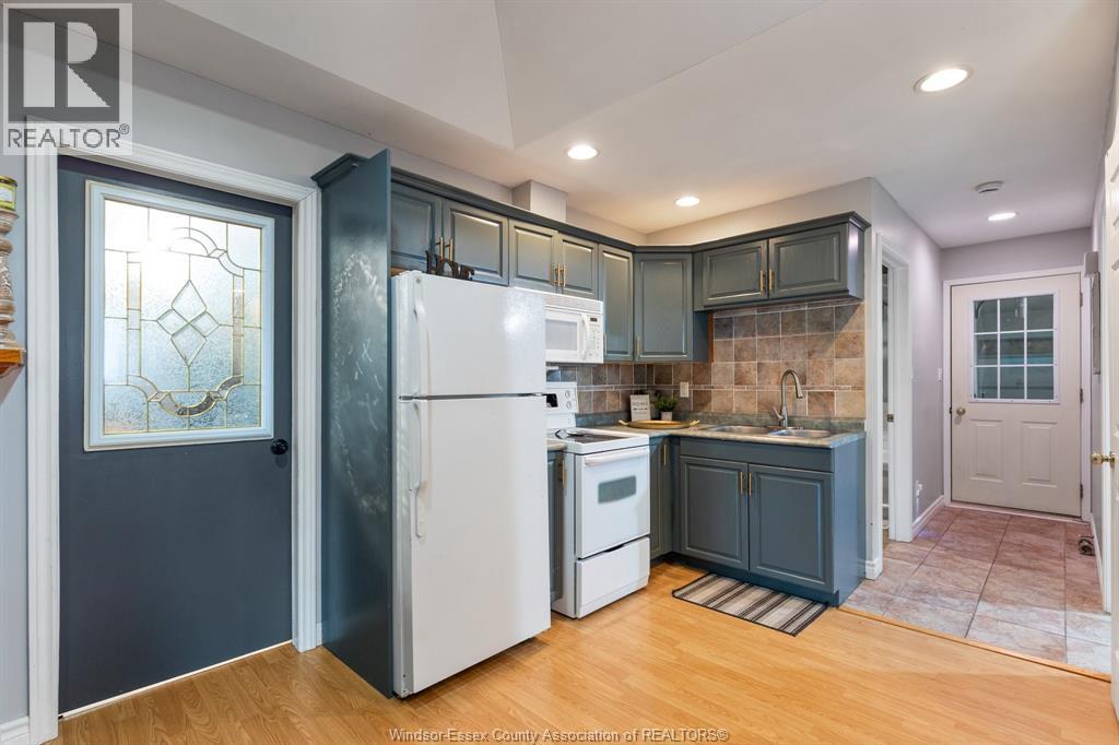 371 OAK STREET - 17