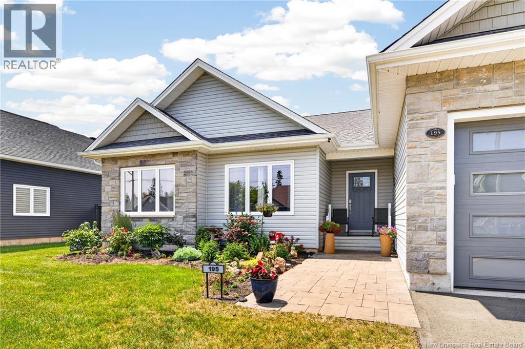 195 Rosebank Crescent - Image 2